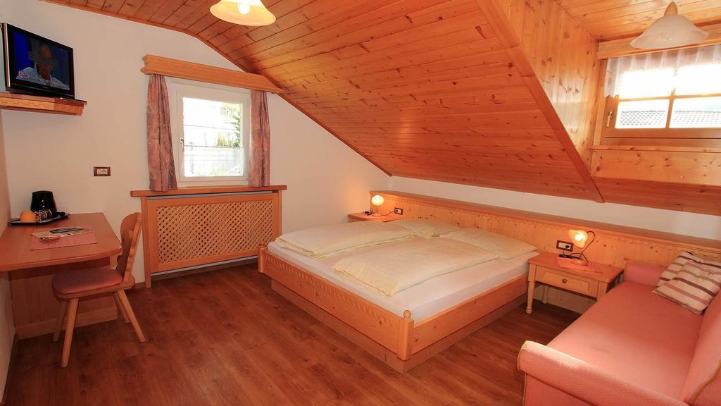 Santa Cristina Val Gardena Bed And Breakfast Iman الغرفة الصورة